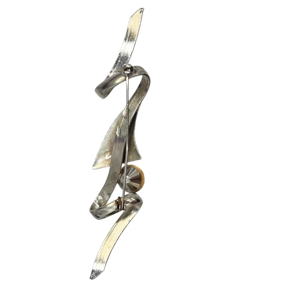 VINTAGE ARTISTIC SILVER TONE SQUIGGLE & CRYSTAL BROOCH